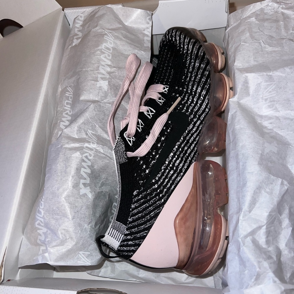 Nike Air VaporMax Flyknit 3 Black and Pink Women's Shoes